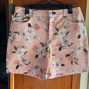 Gloria Vanderbilt Peach Floral Women's Shorts
